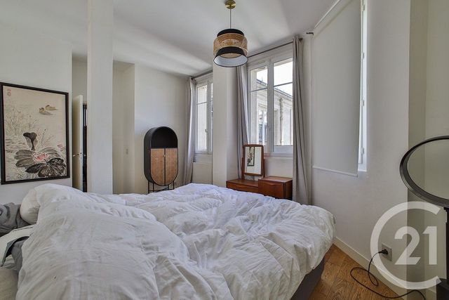 Appartement à vendre - 4 pièces - 100.7 m2 - PARIS - 75009 - ILE-DE-FRANCE - Century 21 Etude Saint-Georges