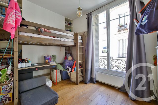 Appartement à vendre - 4 pièces - 100.7 m2 - PARIS - 75009 - ILE-DE-FRANCE - Century 21 Etude Saint-Georges