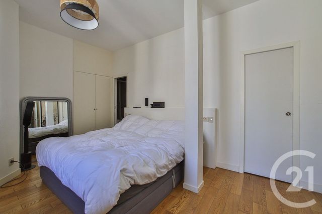 Appartement à vendre - 4 pièces - 100.7 m2 - PARIS - 75009 - ILE-DE-FRANCE - Century 21 Etude Saint-Georges