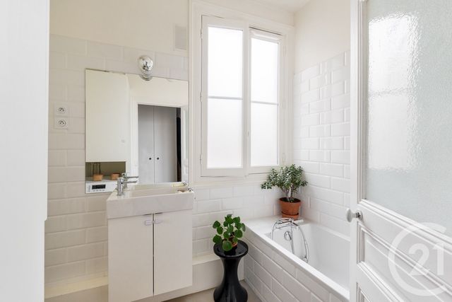 Appartement F4 à vendre - 4 pièces - 93.88 m2 - PARIS - 75002 - ILE-DE-FRANCE - Century 21 Etude Saint-Georges