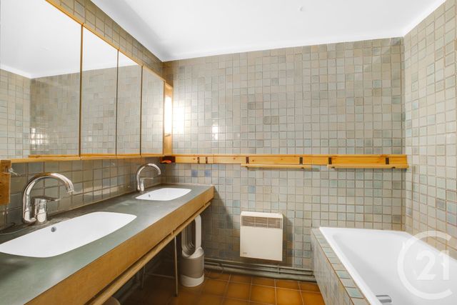 Appartement Duplex à vendre - 5 pièces - 87.46 m2 - PARIS - 75009 - ILE-DE-FRANCE - Century 21 Etude Saint-Georges