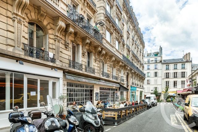 Appartement T1 à vendre - 1 pièce - 30.41 m2 - PARIS - 75009 - ILE-DE-FRANCE - Century 21 Etude Saint-Georges