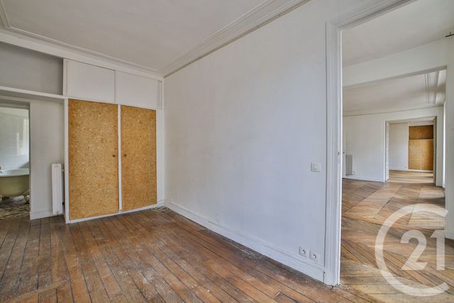 Appartement F6 à vendre - 5 pièces - 121.6 m2 - PARIS - 75009 - ILE-DE-FRANCE - Century 21 Etude Saint-Georges