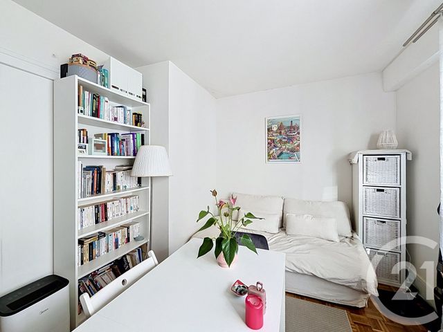 Appartement F2 à vendre - 2 pièces - 40.6 m2 - PARIS - 75009 - ILE-DE-FRANCE - Century 21 Etude Saint-Georges