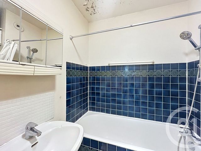 Appartement F2 à vendre - 2 pièces - 40.6 m2 - PARIS - 75009 - ILE-DE-FRANCE - Century 21 Etude Saint-Georges