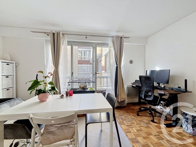 Appartement F2 à vendre - 2 pièces - 40.6 m2 - PARIS - 75009 - ILE-DE-FRANCE - Century 21 Etude Saint-Georges