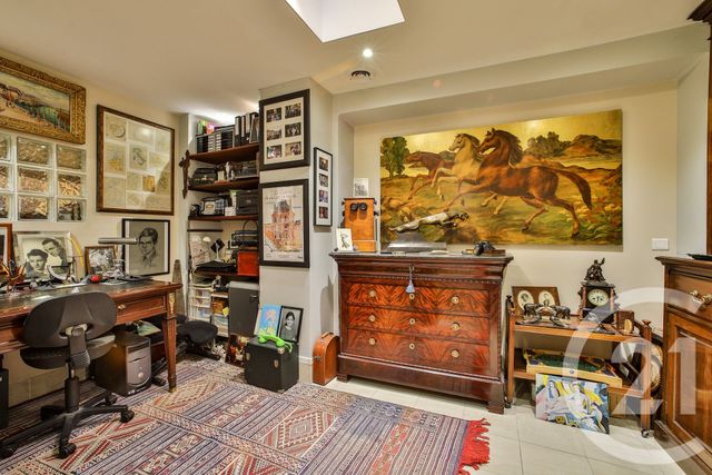 Appartement F5 à vendre - 5 pièces - 157.0 m2 - PARIS - 75009 - ILE-DE-FRANCE - Century 21 Etude Saint-Georges