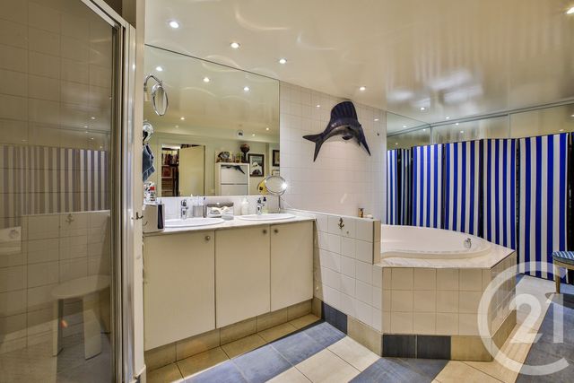 Appartement F5 à vendre - 5 pièces - 157.0 m2 - PARIS - 75009 - ILE-DE-FRANCE - Century 21 Etude Saint-Georges