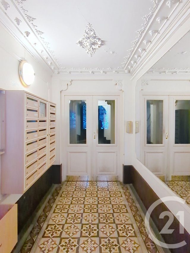 Appartement F1 bis à vendre - 2 pièces - 28.75 m2 - PARIS - 75009 - ILE-DE-FRANCE - Century 21 Etude Saint-Georges