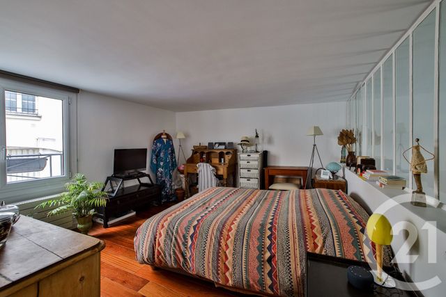 Appartement Duplex à vendre - 3 pièces - 70.72 m2 - PARIS - 75009 - ILE-DE-FRANCE - Century 21 Etude Saint-Georges