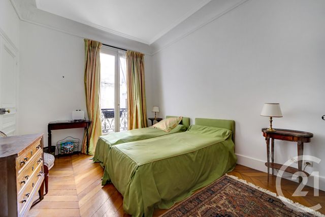 Appartement F5 à vendre - 5 pièces - 134.5 m2 - PARIS - 75009 - ILE-DE-FRANCE - Century 21 Etude Saint-Georges