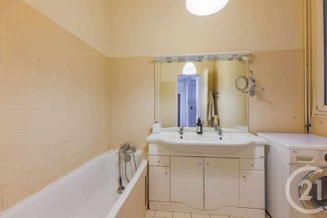 Appartement T4 à vendre - 4 pièces - 91.65 m2 - PARIS - 75009 - ILE-DE-FRANCE - Century 21 Etude Saint-Georges