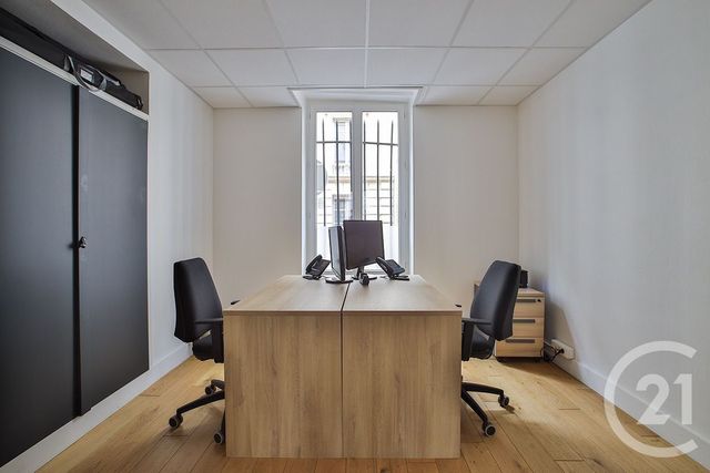 Appartement Autre à vendre - 19 pièces - 196.53 m2 - PARIS - 75009 - ILE-DE-FRANCE - Century 21 Etude Saint-Georges