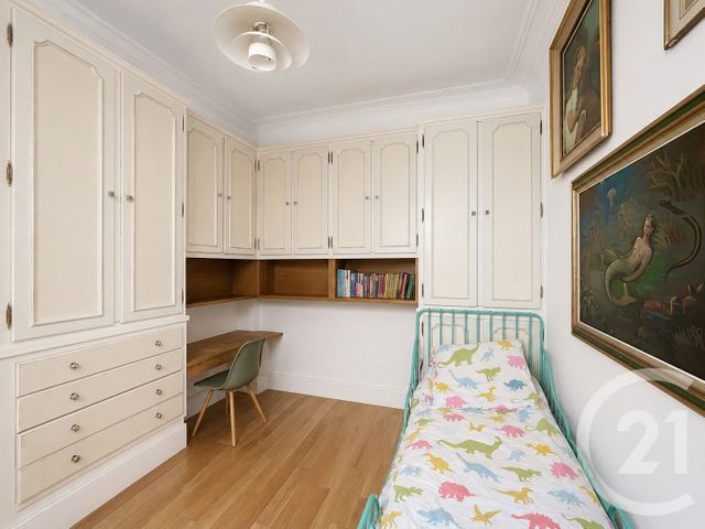 Appartement T4 à vendre - 5 pièces - 62.05 m2 - PARIS - 75009 - ILE-DE-FRANCE - Century 21 Etude Saint-Georges