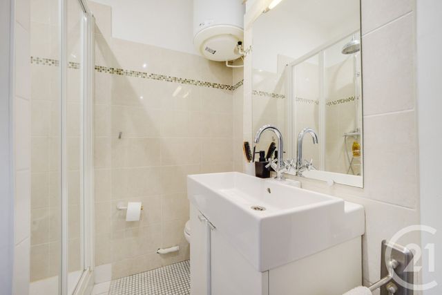 Appartement F6 à vendre - 6 pièces - 142.02 m2 - PARIS - 75009 - ILE-DE-FRANCE - Century 21 Etude Saint-Georges