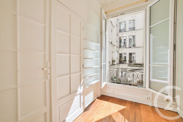 Appartement F2 à vendre - 2 pièces - 43.15 m2 - PARIS - 75009 - ILE-DE-FRANCE - Century 21 Etude Saint-Georges