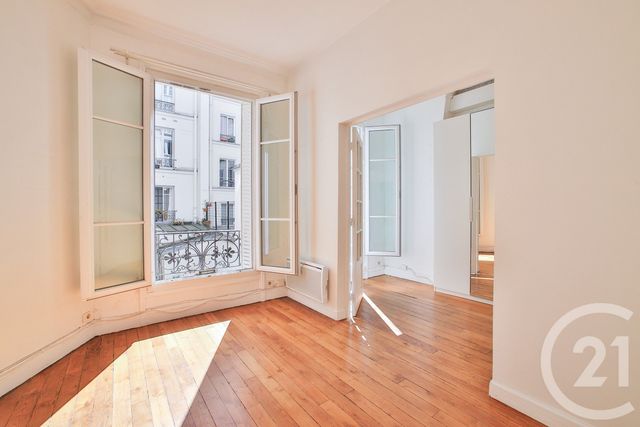 Appartement F2 à vendre - 2 pièces - 43.15 m2 - PARIS - 75009 - ILE-DE-FRANCE - Century 21 Etude Saint-Georges