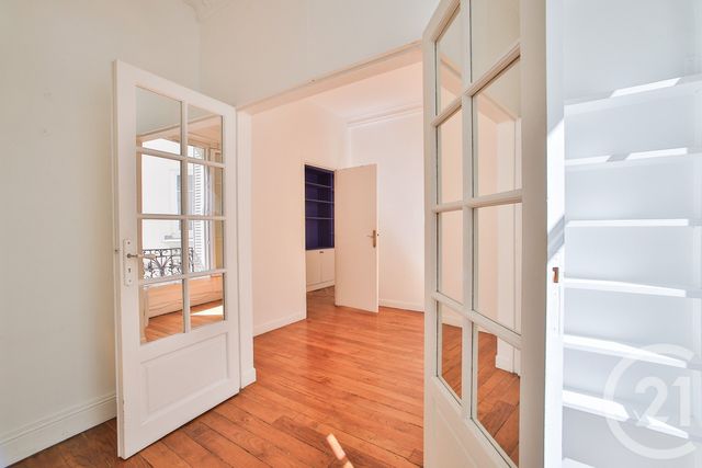Appartement F2 à vendre - 2 pièces - 43.15 m2 - PARIS - 75009 - ILE-DE-FRANCE - Century 21 Etude Saint-Georges
