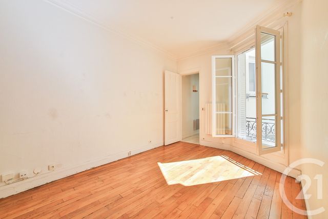 Appartement F2 à vendre - 2 pièces - 43.15 m2 - PARIS - 75009 - ILE-DE-FRANCE - Century 21 Etude Saint-Georges