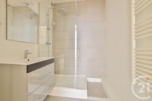 Appartement F2 à vendre - 2 pièces - 43.15 m2 - PARIS - 75009 - ILE-DE-FRANCE - Century 21 Etude Saint-Georges