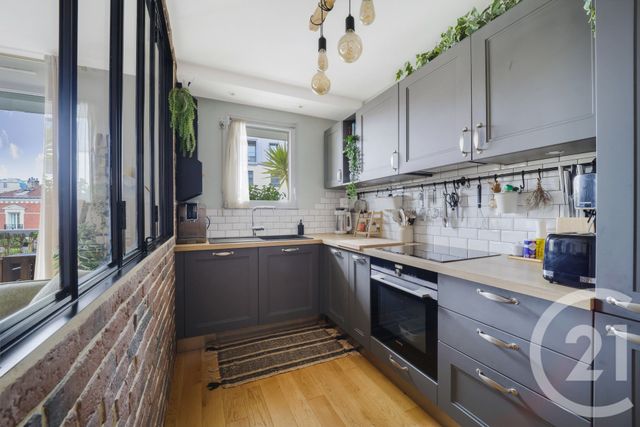 Appartement F3 à vendre - 3 pièces - 66.24 m2 - PUTEAUX - 92 - ILE-DE-FRANCE - Century 21 Etude Saint-Georges