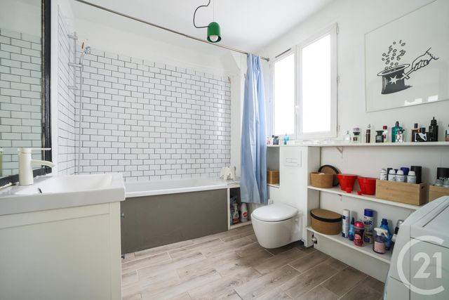 Appartement F4 à vendre - 4 pièces - 81.01 m2 - PARIS - 75009 - ILE-DE-FRANCE - Century 21 Etude Saint-Georges