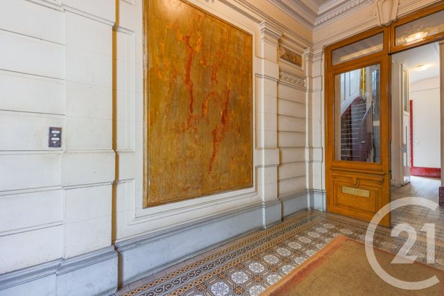 Appartement T2 à vendre - 2 pièces - 33.28 m2 - PARIS - 75009 - ILE-DE-FRANCE - Century 21 Etude Saint-Georges