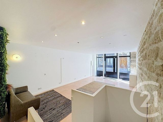 Appartement Local à vendre - 2 pièces - 64.78 m2 - PARIS - 75009 - ILE-DE-FRANCE - Century 21 Etude Saint-Georges